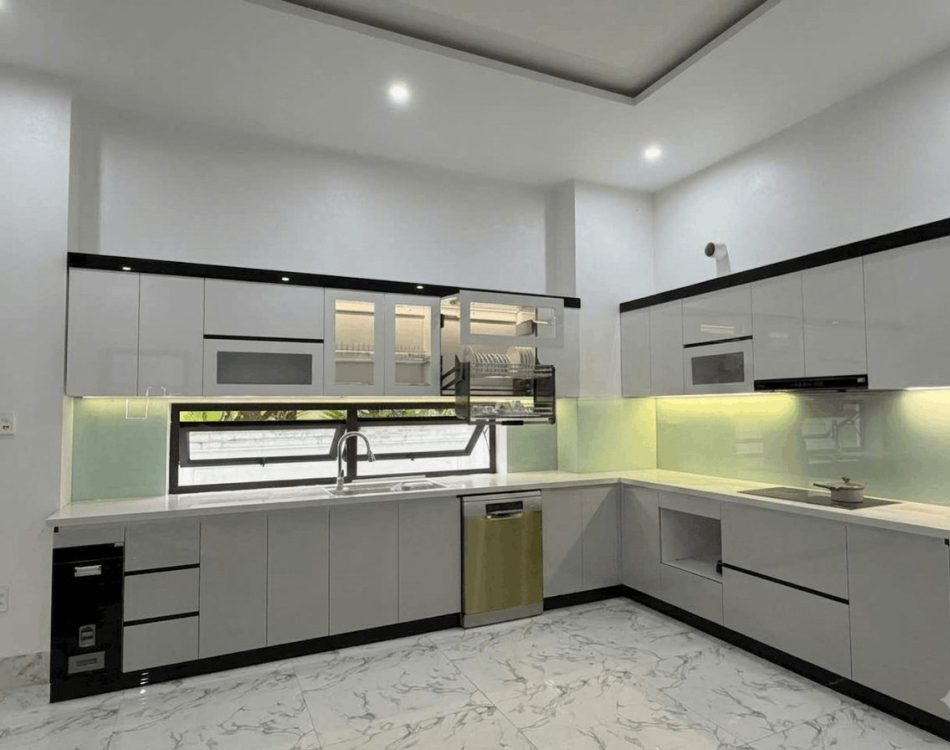 Tủ bếp cánh kính