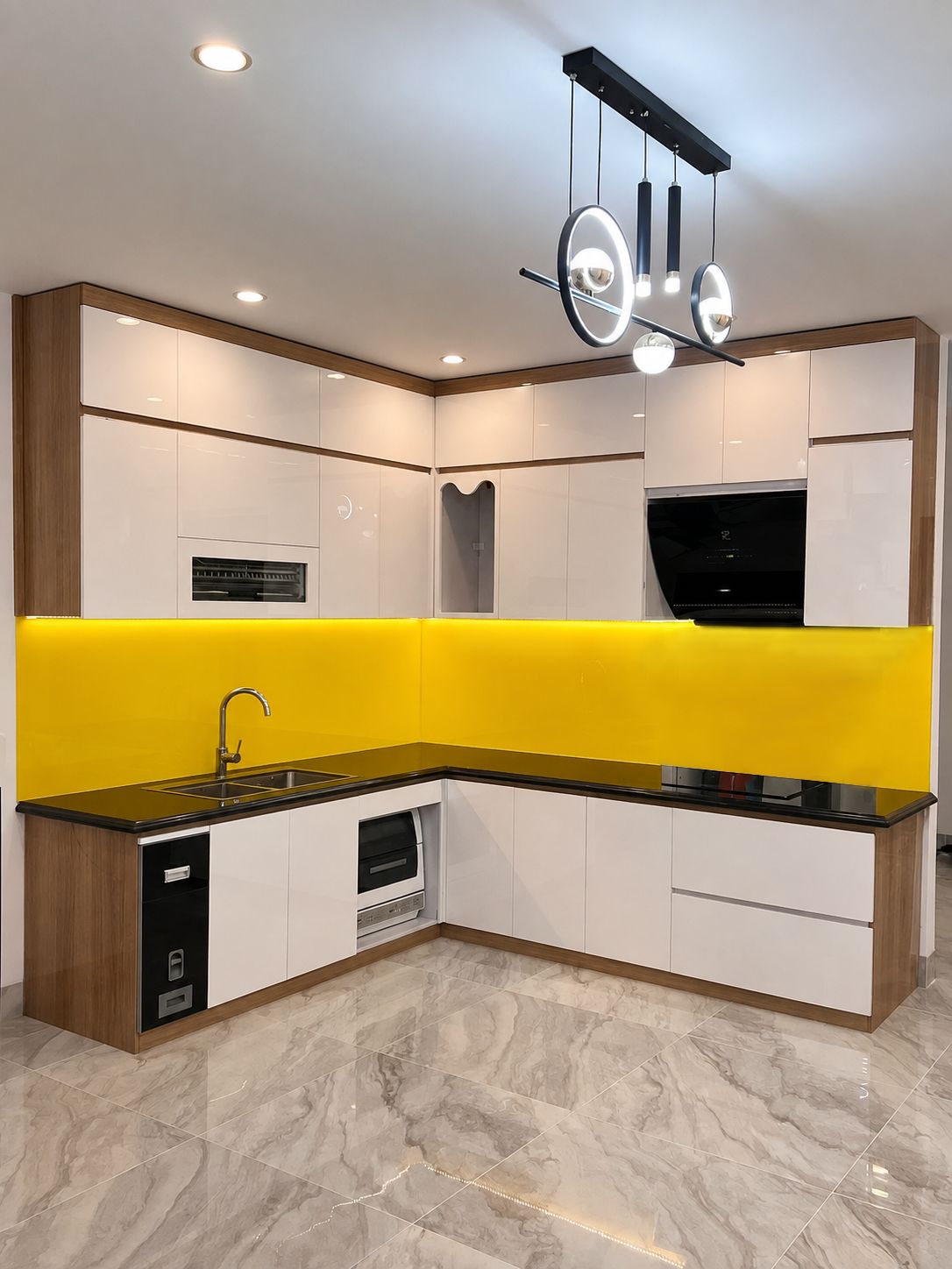 Tủ bếp thùng nhựa cánh MDF phủ Melamine
