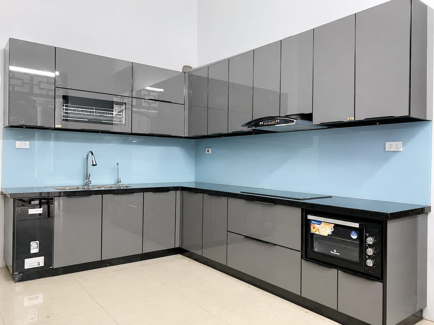 Tủ bếp Inox 304 Cánh kính siêu bền