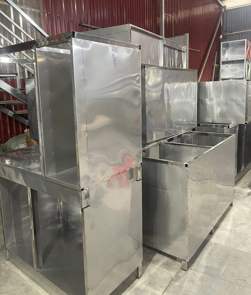 Xưởng tủ bếp inox